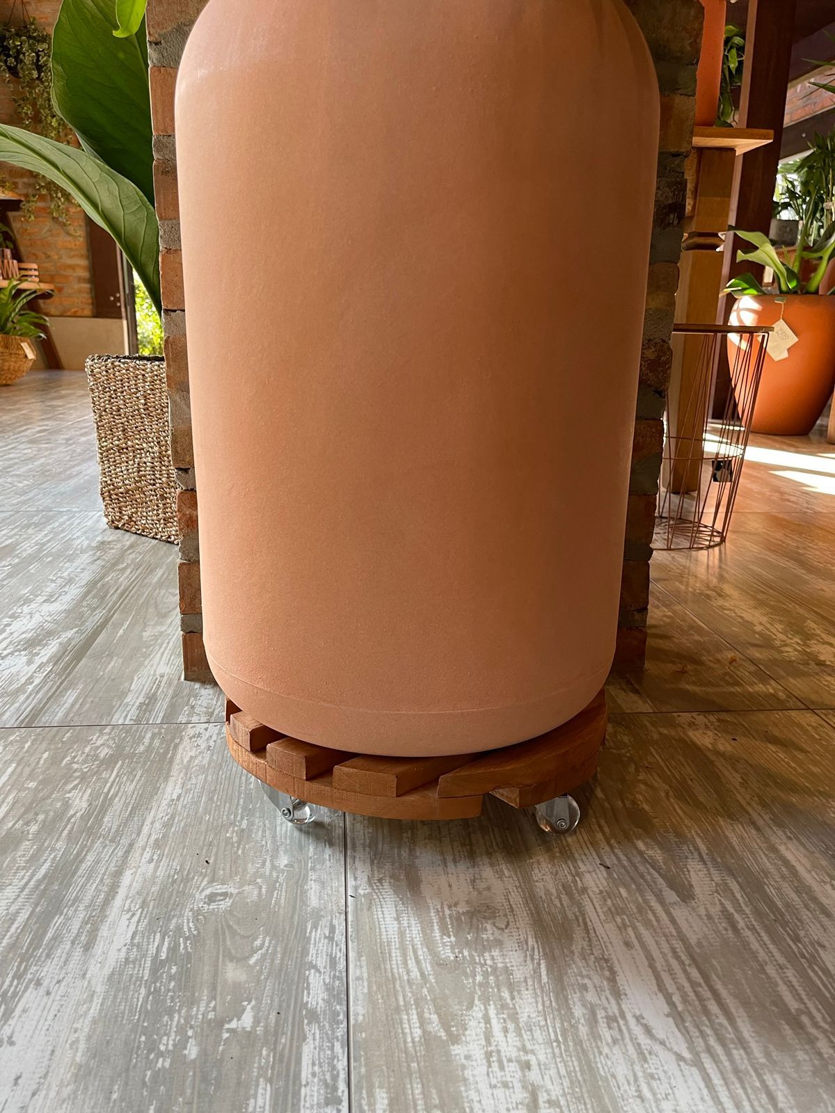 Suporte para vaso de Plantas Redondo de Madeira 34 cm Massol - Imagem 3