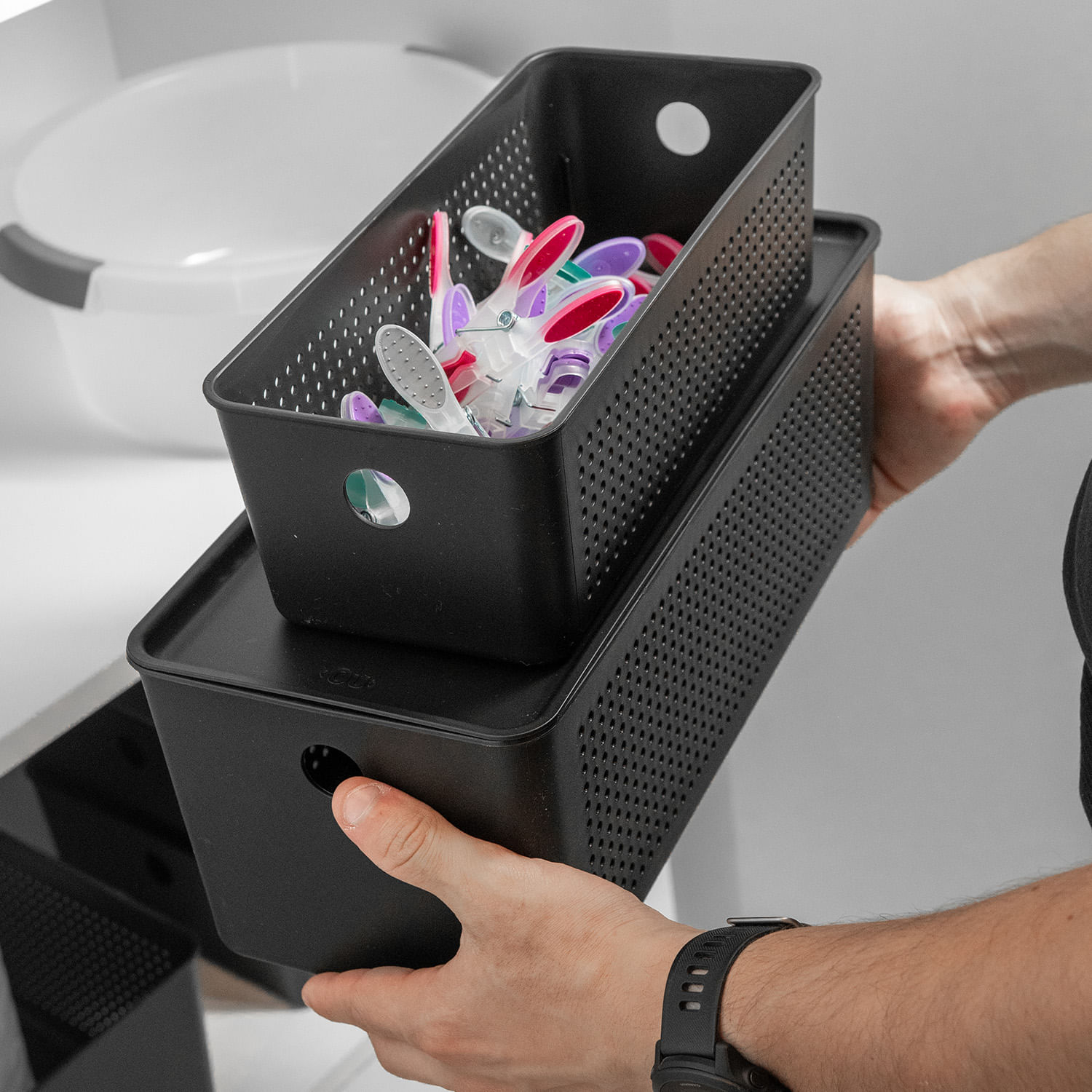 Cesto Flow com Tampa 34x15x13cm Preto Fechado Martiplast - Imagem 2