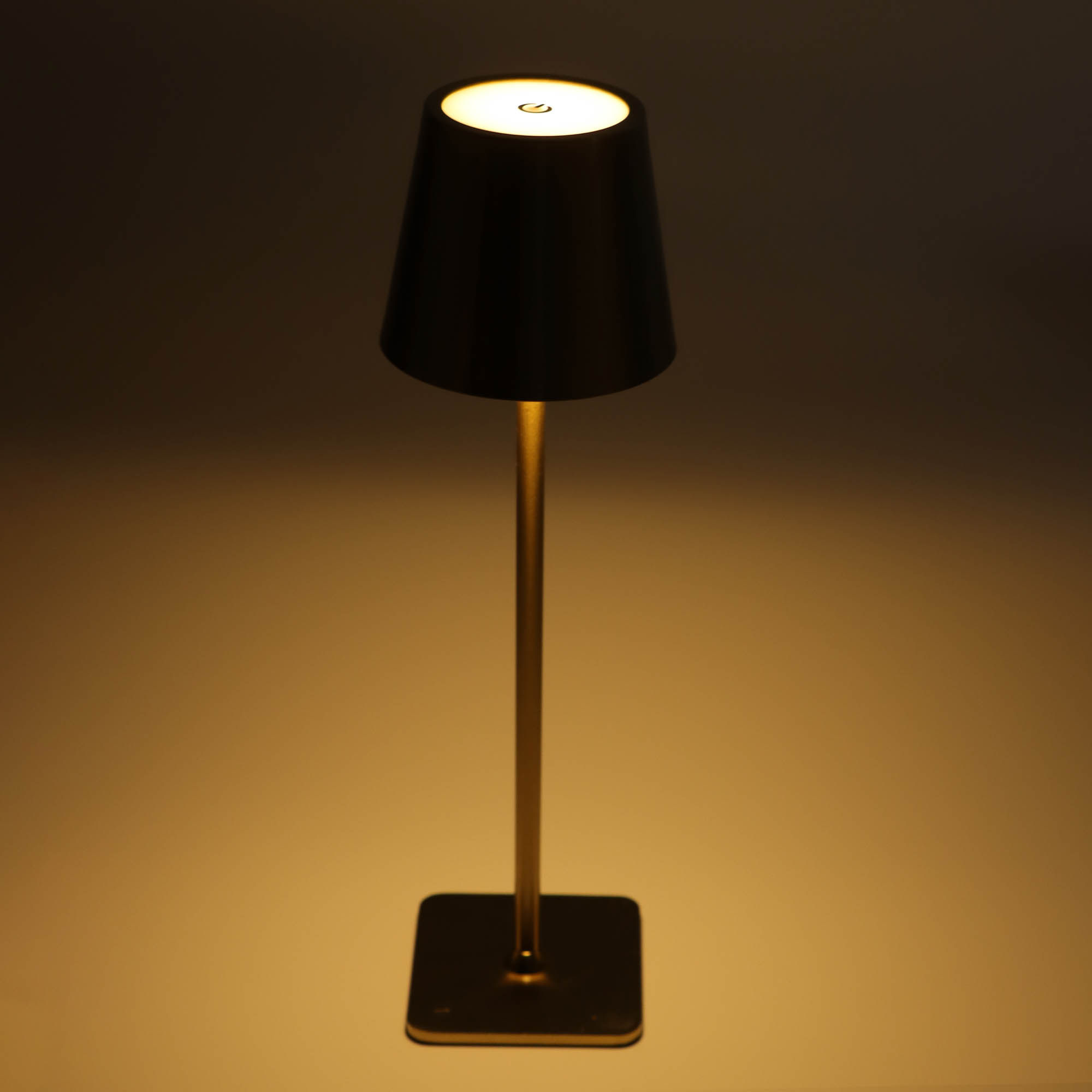 Luminária de Mesa Led 3 Tons USB 38cm Dourado Lyor - Imagem 3