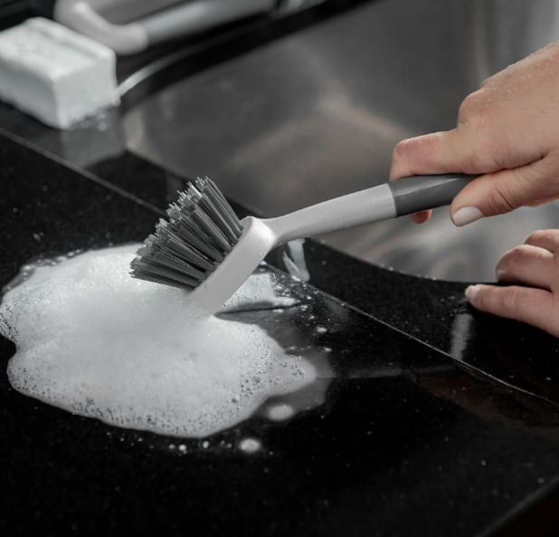 Escova de Limpeza Multiuso Arredondada Flow Bege Martiplast - Imagem 2