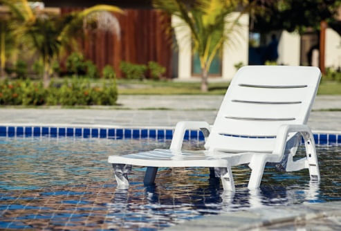 Espreguiçadeira Leblon Branca Tramontina - Imagem 3